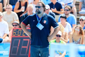 Savić: "Svi bi da nas sruše s trona"