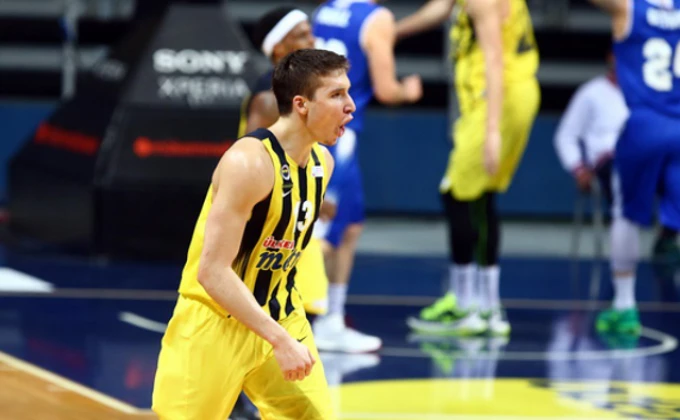 twitter: @FBBasketbol