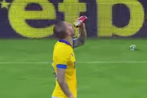 Bandalovski napravio šou na terenu - Popio pivo, pa dao gol za produžetak!