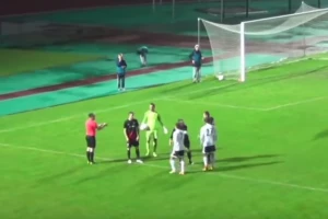 Ono kad POLUDI ruski komentator