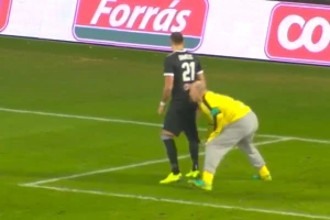 Legendarni Kiralji skidao šorts Srbinu, ovaj ga kaznio sa dva komada!