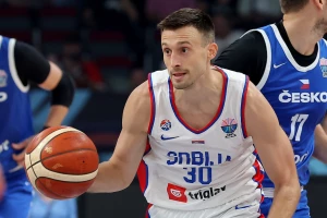 Aleksa: "Naša čela su podignuta"