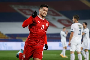 Jović ponovo u Frankfurtu? Evo šta kaže trener Ajntrahta!