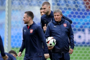 SASTAVI - Nema Tadića, Vlahović i Mitrović napadaju Engleze!