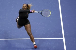 Serena kao uragan, u polufinale za 44 minuta!