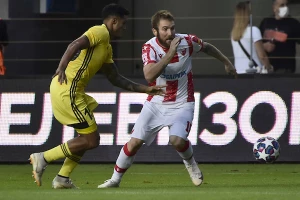 Poluvreme: Zvezda u minusu, navijači u neverici!