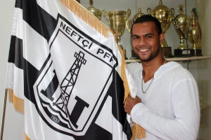 Baloteli je POCRVENEO!