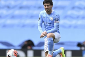 David Silva na prekretnici, novi klub bira supruga?