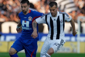 Partizan se mučio, ali opet pobedio - Mrtva trka se nastavlja!