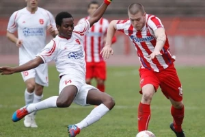 To je pravi sudija, ne popusta ni kad ga poljubiš