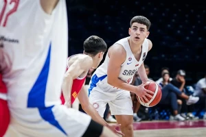EP (U18) - Fantastična Srbija ima ''plus 43'' na poluvremenu!