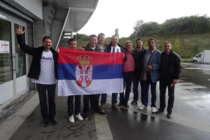 Srbi već "kuvaju" u ispred stadiona!