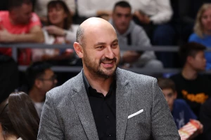Krstić pun utisaka stiže sa Bliskog istoka: "Srbija gleda ka FIBA"