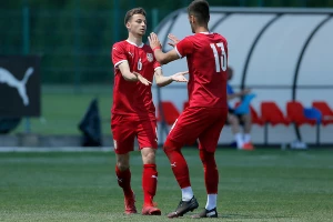 Radno u Humskoj - Mance dobio mural, a Partizan štopera iz Ajaksove škole!