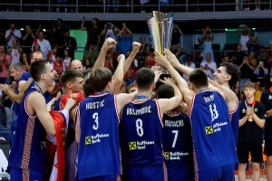 Komentator FIBA dodao sebi "ić" u prezime: "Srbija je šampion Jurop!"