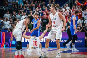 Berlinska tragedija za led u srcima nacije - Povampireni Italijani trojkama izbacili Srbiju sa Evrobasketa