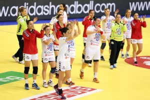 RSS analizirao debakl - Selektor i igračice nemaju alternativu!