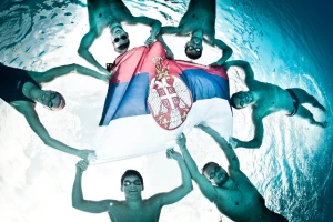Sedmoro plivača predstavlja Srbiju na EP u malim bazenima