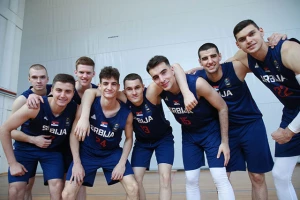 SP (U19) - Petrušev najkorisniji igrač prvog dela, ovo je kostur i put Srbije do finala!