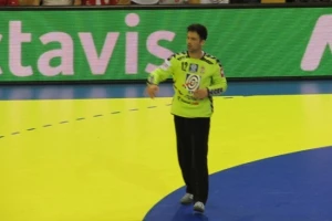 Blago Independienteu sa ovakvom navijačicom! (18+)