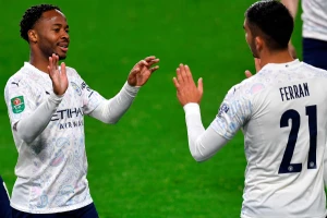 Sterling donosi duplu zaradu i dupli užitak?! Uz ovakav tim, DA!