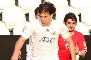 Fudbaler Čukaričkog ne sumnja u Mažića: ''Bili su penali za Partizan''