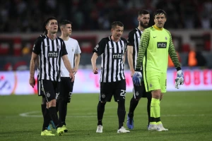 Stojke već čestita Zvezdi titulu, a zbog čega ga ''hvata jeza i obliva hladan znoj''?