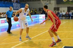 Sutjeska se ne predaje, Partizan samo na pobedu iznad dna!