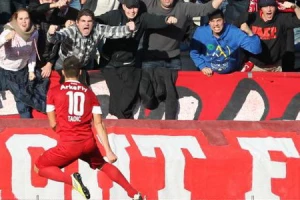 Tadić dokrajčio Fejenord!