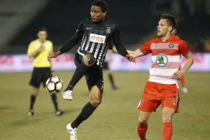 Partizan počeo da izvodi kornere ''kao sav normalan svet'', efekat se odmah vidi - Tavamba!