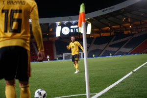 Azar potvrdio, seli se!