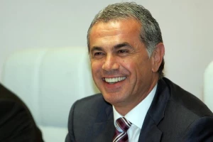 Terzić: "Karadžić mi je prijatelj, ali mora da ide"