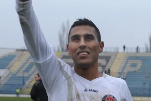 Tiago čeka na ponude