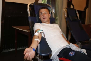 Crno-beli bez neopravdanih, svi dali krv!