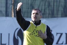 POLUVREME - Blickrig Partizanove dece protiv lidera mađarskog šampionata, uzvratilo Zvezdino dete!