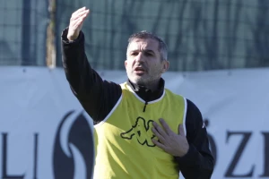 POLUVREME - Blickrig Partizanove dece protiv lidera mađarskog šampionata, uzvratilo Zvezdino dete!