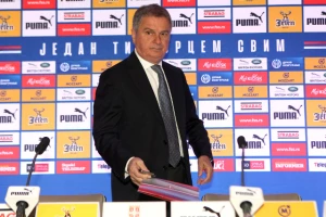 Tumbaković naknadno pozvao još jednog fudbalera Zvezde!