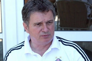 Tumbaković: "Igrači moraju da znaju čiji dres nose!"