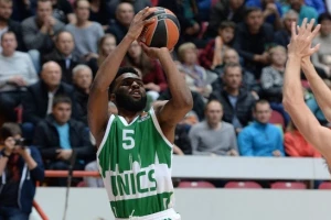 EL - Uniks otvorio kolo 'stotkom'