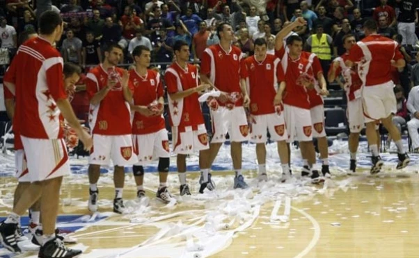 kkcrvenazvezda.rs