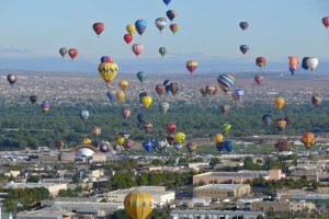 Da li želite da letite balonom? Kreće balonarsko takmičenje na nebu iznad Sente!