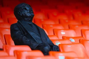 Navijač! Da se rastužiš i budeš ponosan, neverovatna priča sa tribina "Mestalje" završila ovekovečena u bronzi!