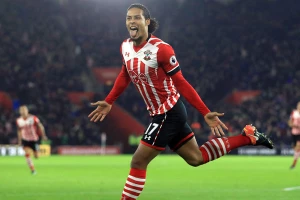 Bivši igrač Liverpula: "Van Dajk je blizu"