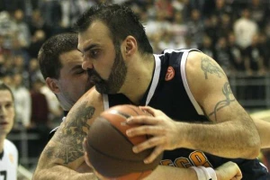 Varda napada Partizan u dresu Sutjeske!