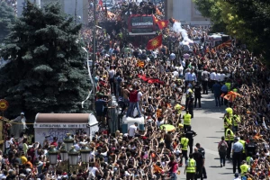 Euforija u Skoplju! Da se pamti kad je Vardar postao prvak Evrope! Citiran i Muta Nikolić...