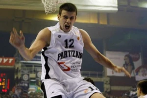 Partizan vraća "Ubicu", stiže i centar?