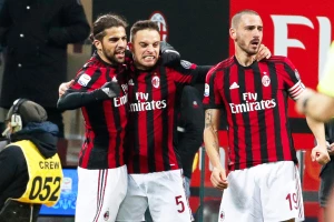 Milan prodaje vezistu, dva kluba u igri