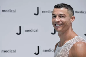 U šopingu sa Ronaldom - kakve patike voli prva zvezda svetskog fudbala? (VIDEO)