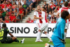 "Petarda" Ajaksa u derbiju, Tadić upisao gol i asistenciju!