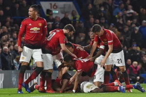 Nemanja Vidić u totalno drugačijem albumu, Mančester junajted zabranio prodaju!
